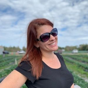 Meet your Posher, Gina